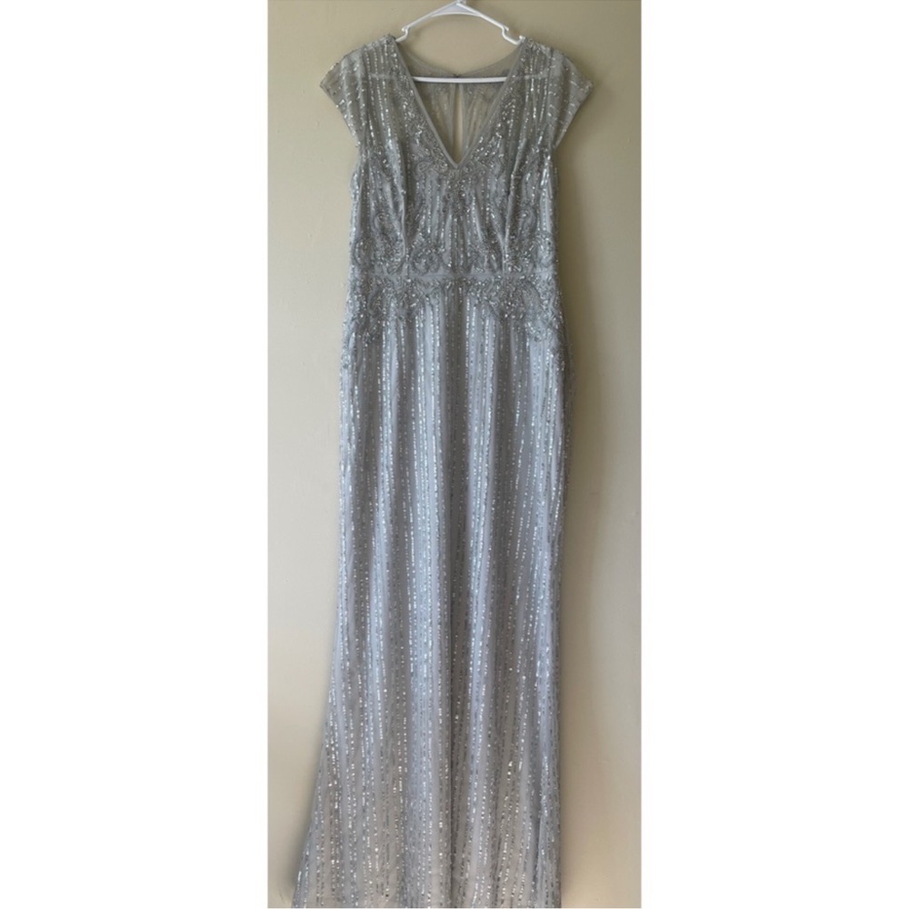 BHLDN Calais Beaded Column Gown In
Morning Mist Blue Size 4,6 - Picture 10 of 11